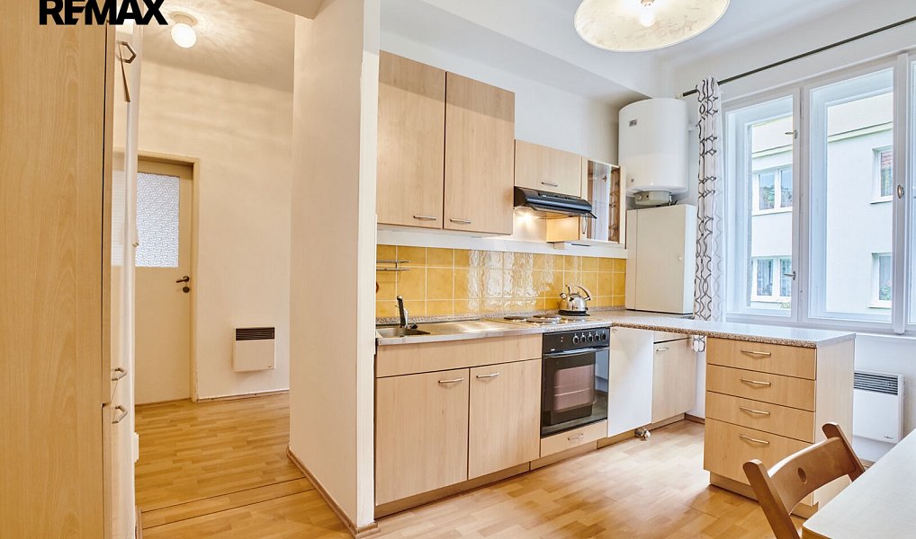 Prodej domu 210 m² s pozemkem 385 m², Praha – náhled fotky 8