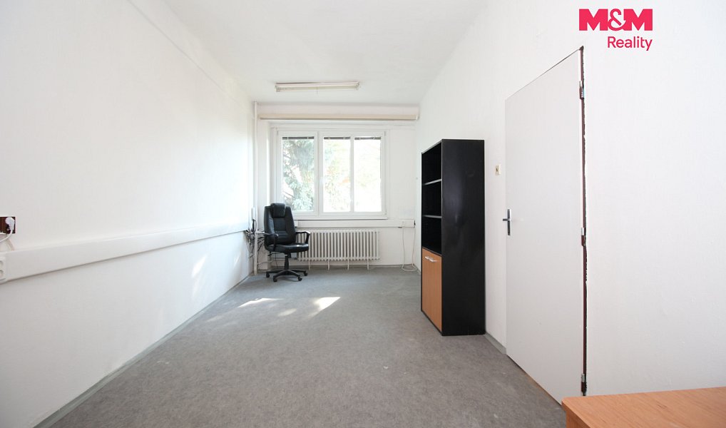 Pronájem kanceláře 163 m², Hradec Králové – náhled fotky 11