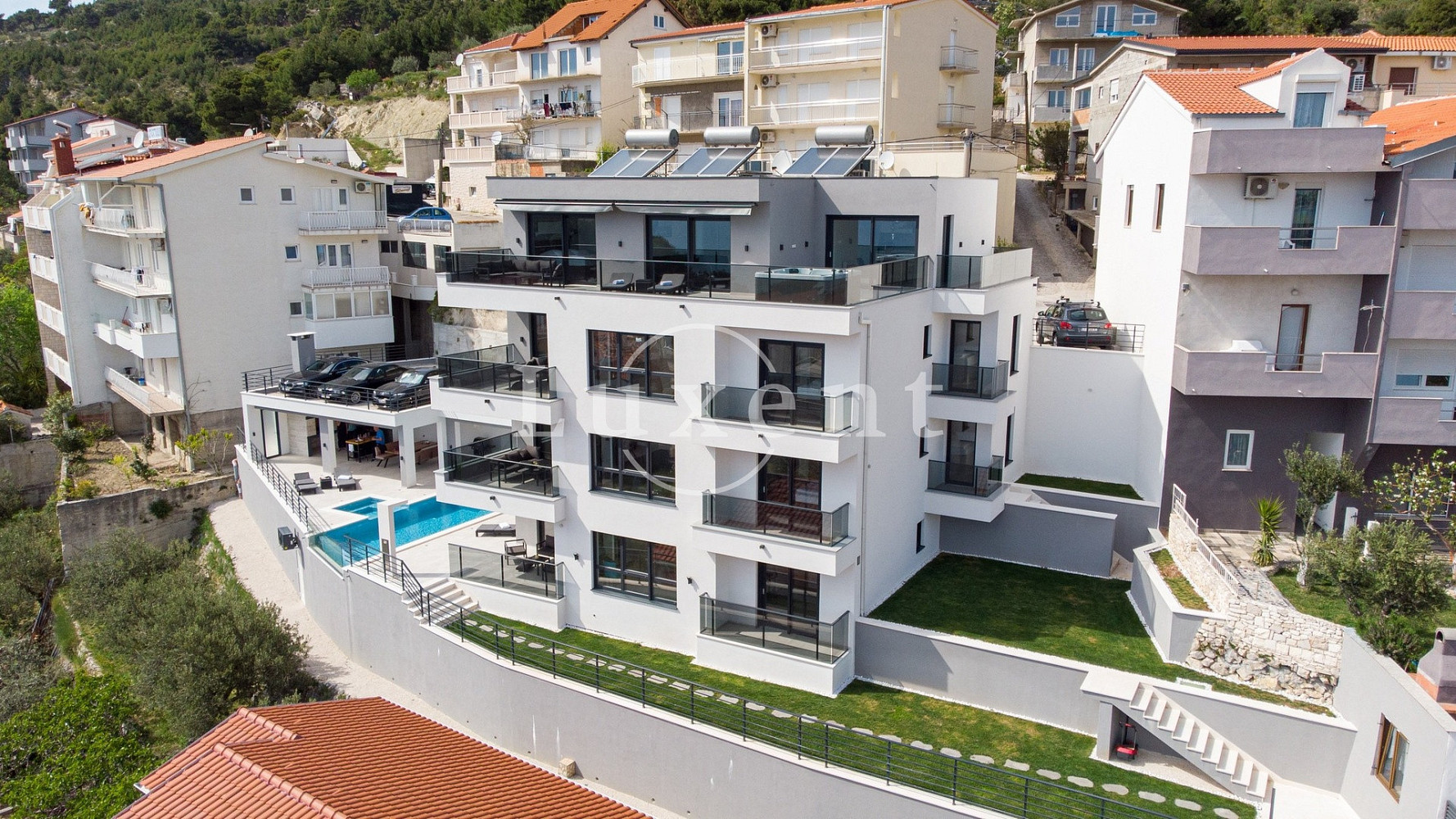 Prodej domu 460 m² s pozemkem 780 m²