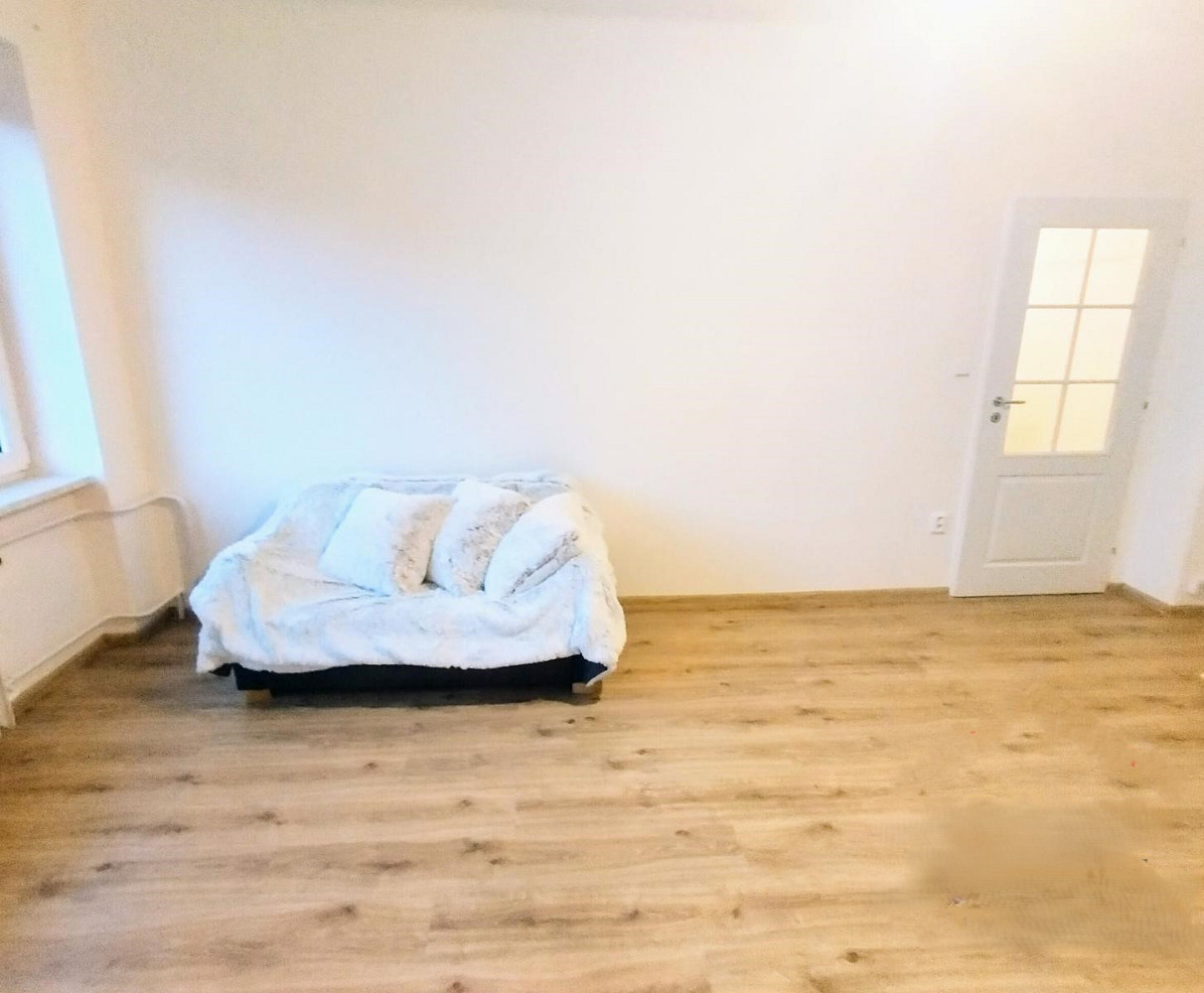 Pronájem bytu 1+1 35 m² - Widok 5