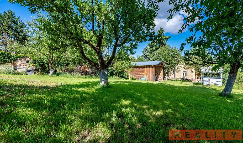 Prodej domu 80 m² s pozemkem 1 042 m², Osek – náhled fotky 15