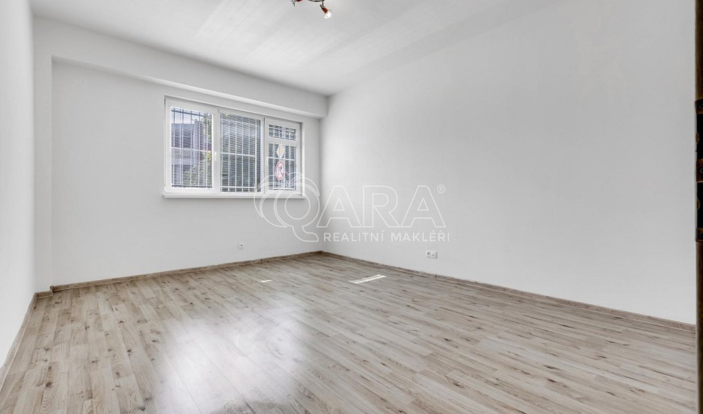 Prodej bytu 4+1 86 m², Praha – náhled fotky 7