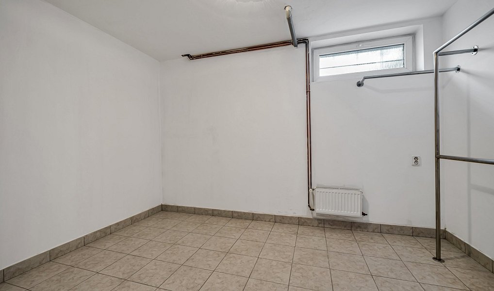 Prodej domu 286 m² s pozemkem 722 m², Veleň – náhled fotky 39