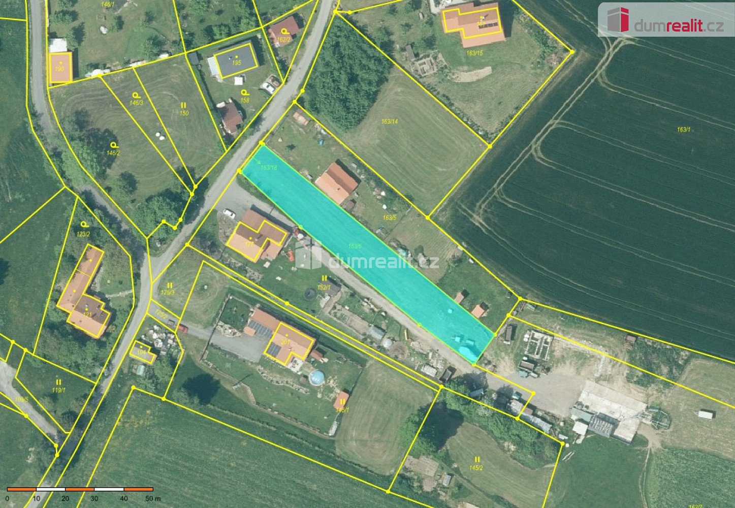 Prodej stavebního pozemku 1 371 m²