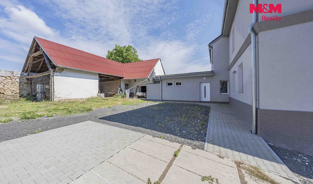 Pronájem domu 302 m² s pozemkem 421 m², Vrátno – náhled fotky 30