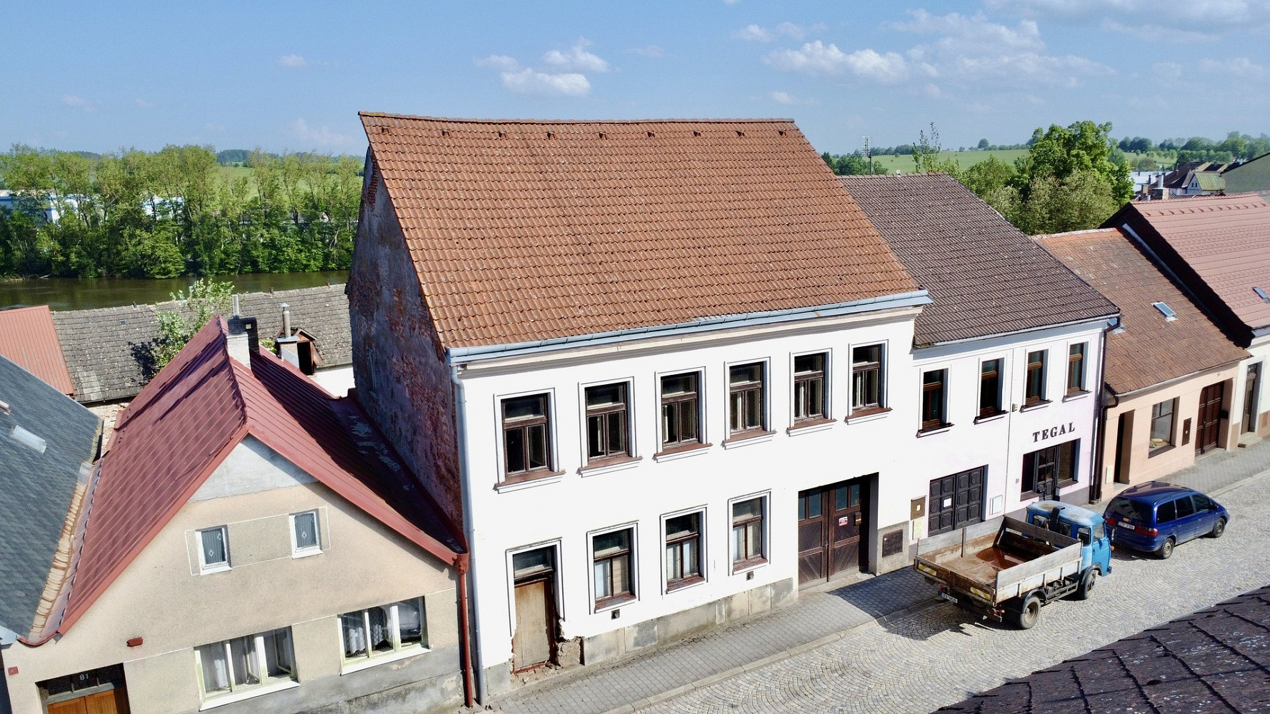 Prodej domu 154 m² s pozemkem 1 090 m² – fotografie 2