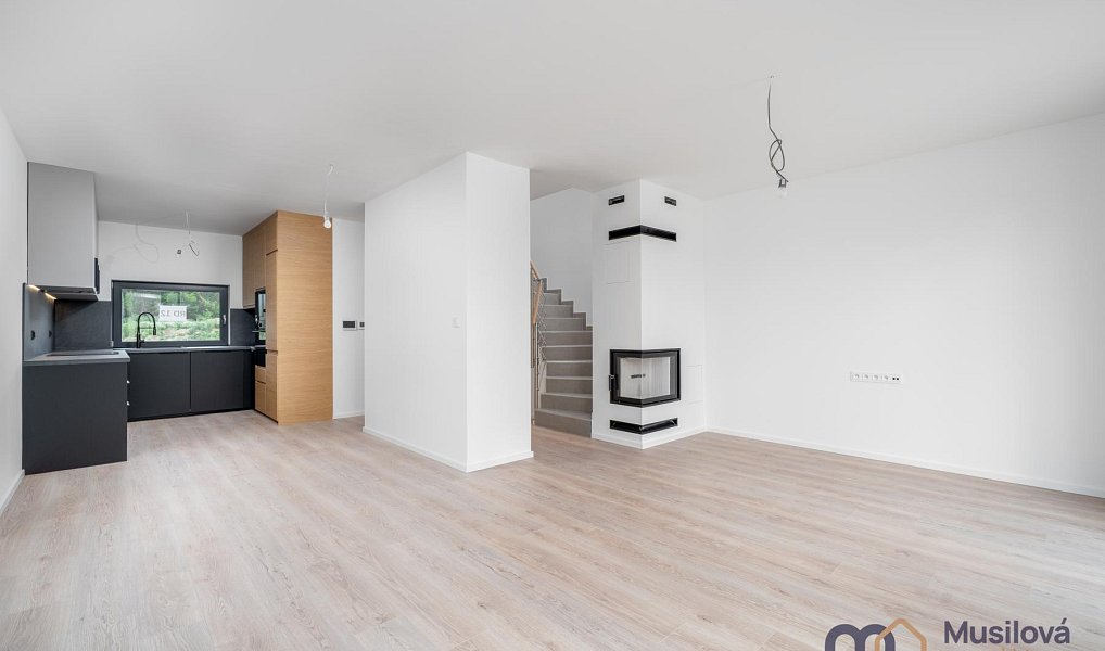 Prodej domu 92 m² s pozemkem 186 m², Újezdeček – náhled fotky 24