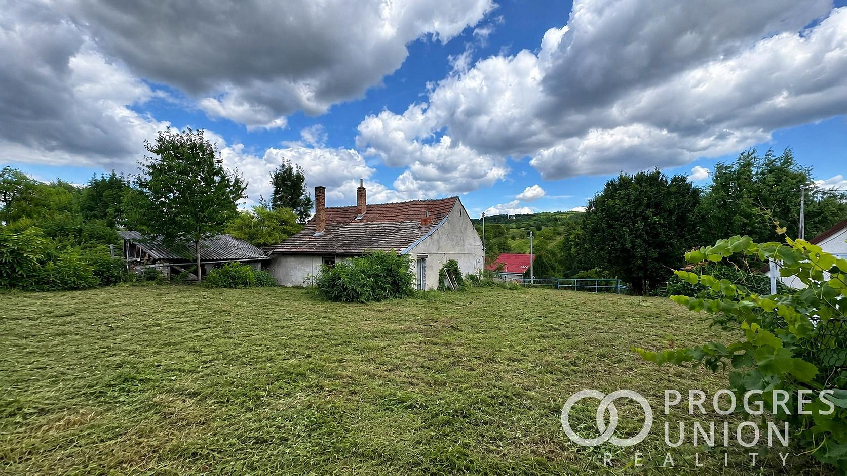 Prodej domu 100 m² s pozemkem 869 m²