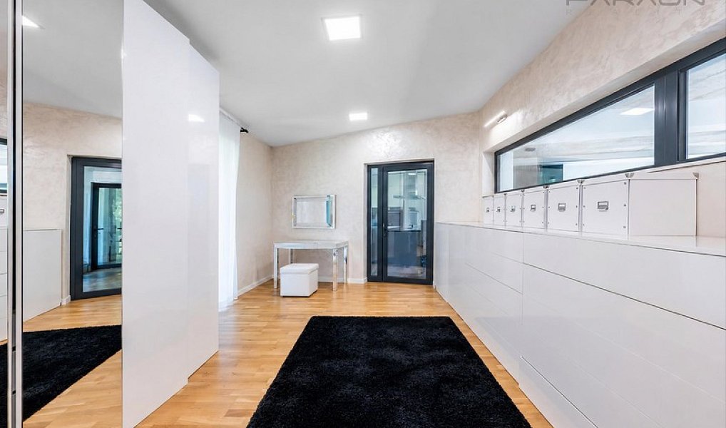 Prodej domu 232 m² s pozemkem 933 m², Čtyřkoly – náhled fotky 23