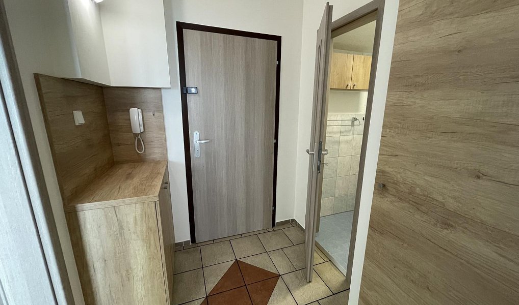 Pronájem bytu 2+1 45 m², Česká Lípa – náhled fotky 5