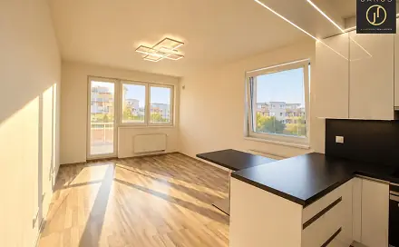 Pronájem bytu 3+kk 71 m²