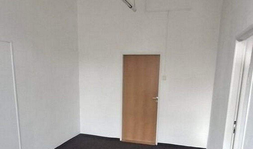Pronájem kanceláře 64 m², Praha – náhled fotky 2