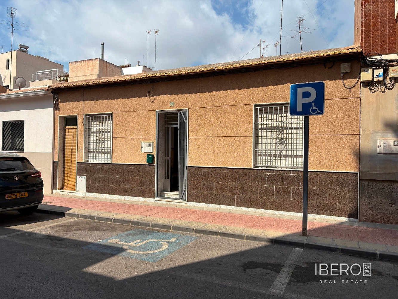 Prodej domu 131 m² s pozemkem 143 m²
