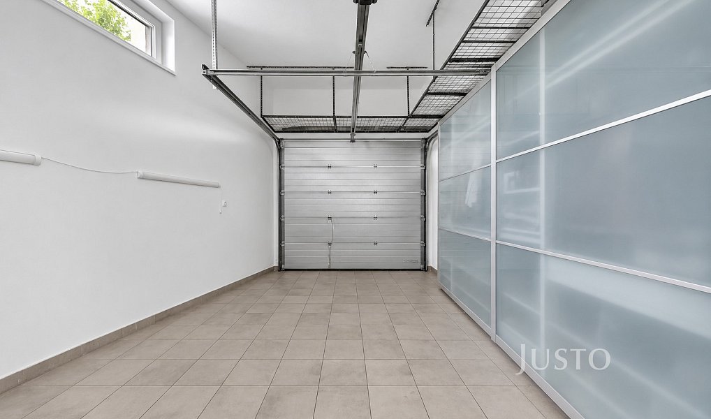 Prodej bytu 4+kk 129 m², Býkev – náhled fotky 7