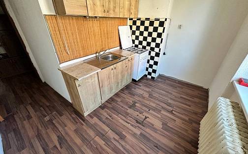 Pronájem bytu 2+1 57 m², Bukovany, okres Sokolov