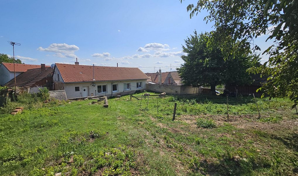 Prodej domu 120 m² s pozemkem 595 m², Vedrovice – náhled fotky 2