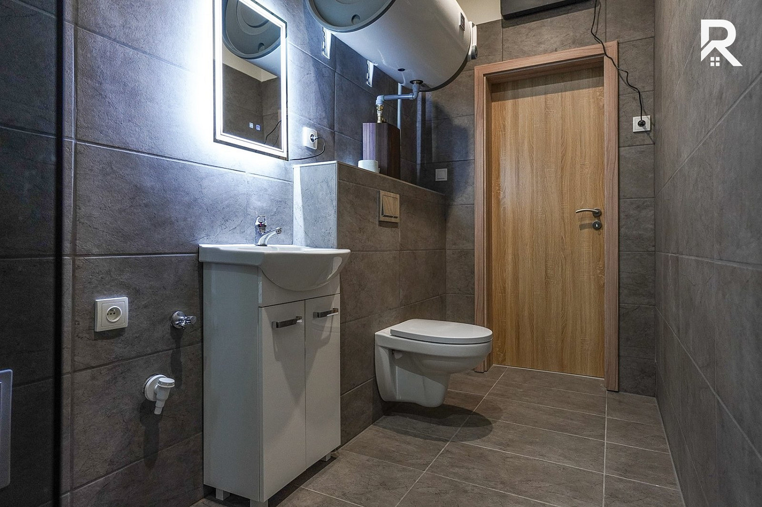 Pronájem bytu 2+kk 45 m² — photo 3