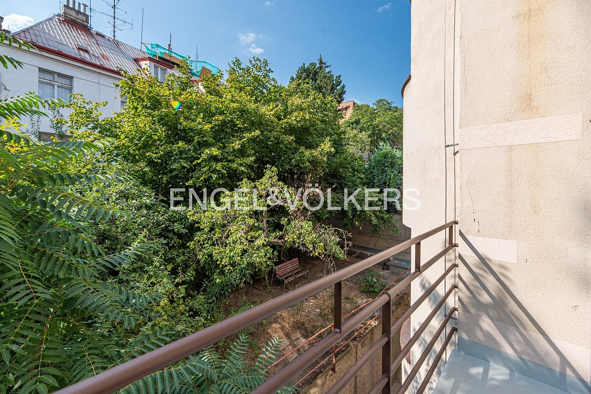 Pronájem bytu 3+kk 82 m² – fotografie 2
