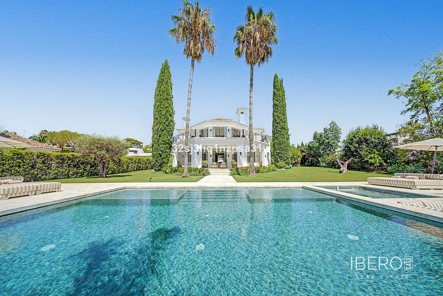 Casa 6+kk – Marbella, Nueva Andalucía - Vista 2