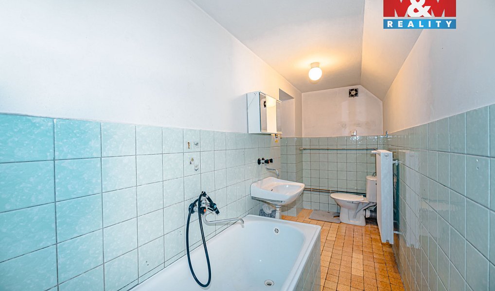 Prodej domu 397 m² s pozemkem 446 m², Broumov – náhled fotky 18