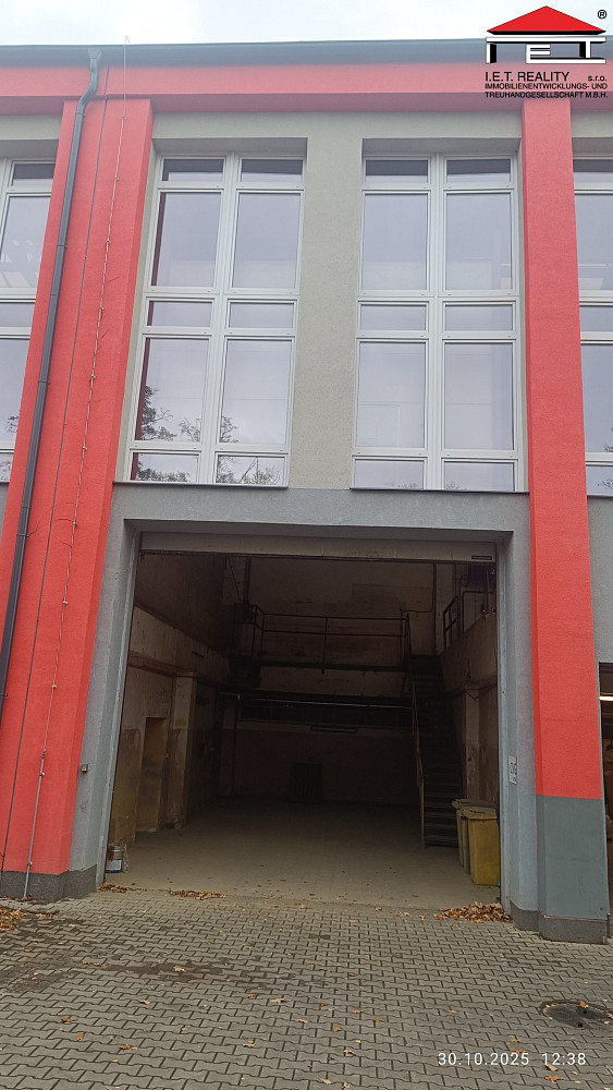 Pronájem výrobních prostor 1 062 m² - Więcej