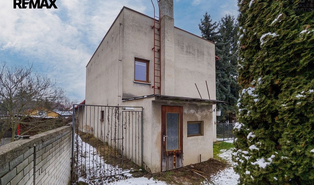 Prodej domu 140 m² s pozemkem 2 352 m², Jesenice – náhled fotky 15