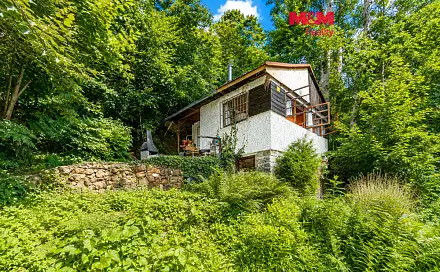 Prodej chaty/chalupy 27 m² s pozemkem 217 m², Sázava - Čeřenice, okres Benešov
