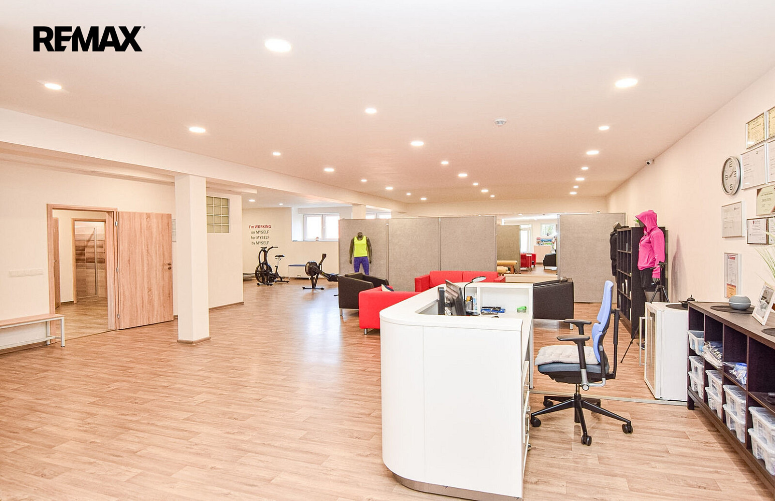 Pronájem obchodních prostor 380 m² – fotografie 5
