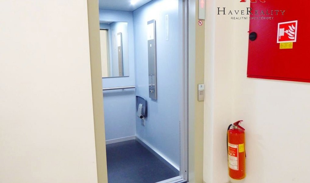 Pronájem kanceláře 35 m², Benešov – náhled fotky 10