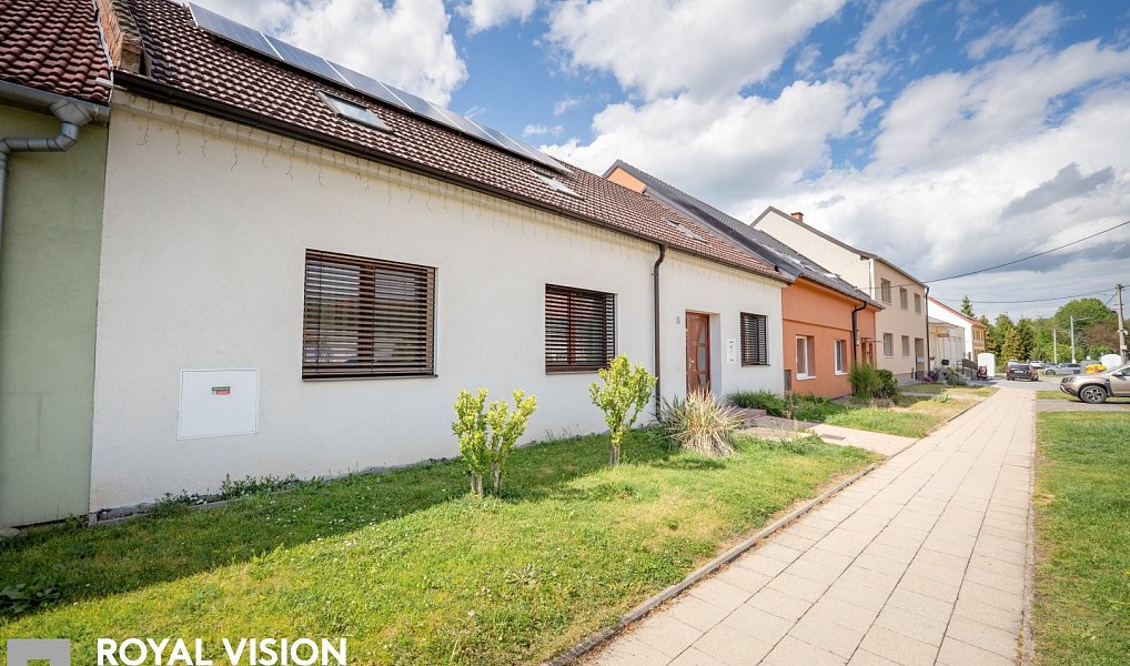 Prodej domu 239 m² s pozemkem 1 160 m², Tučapy – náhled fotky 2