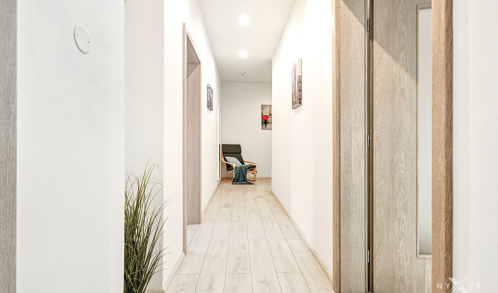 Prodej bytu 4+1 100 m², Praha – náhled fotky 10