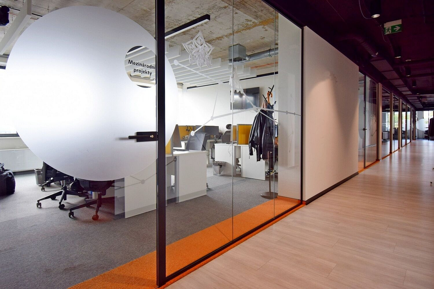 Pronájem komerčního objektu (jiného typu) 321 m²