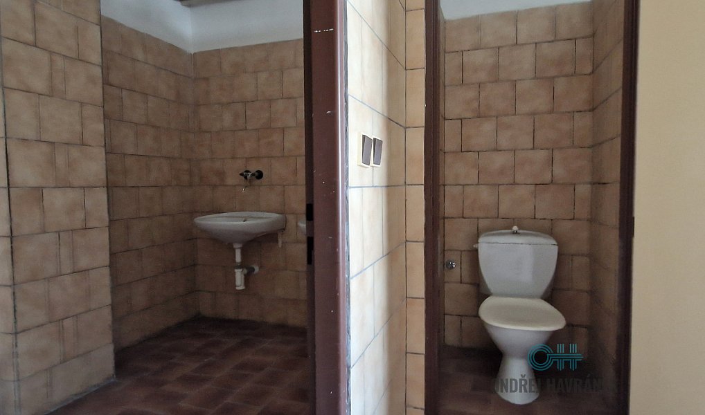 Pronájem skladovacích prostor 645 m², Holešov – náhled fotky 8