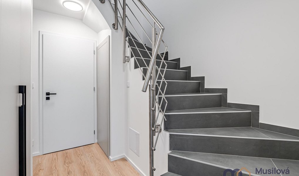 Pronájem domu 92 m² s pozemkem 300 m², Teplice – náhled fotky 21
