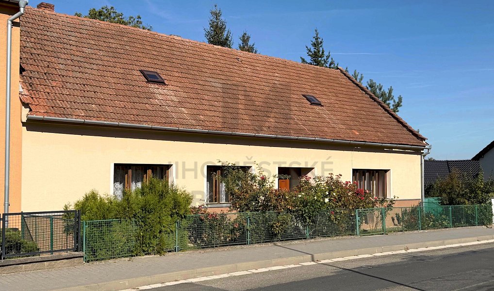 Prodej domu 150 m² s pozemkem 1 828 m², Lysice – náhled fotky 2