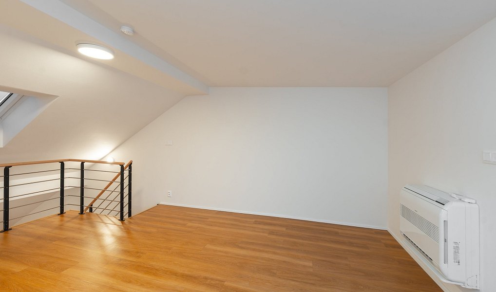Prodej bytu 2+kk 46 m², Praha – náhled fotky 24