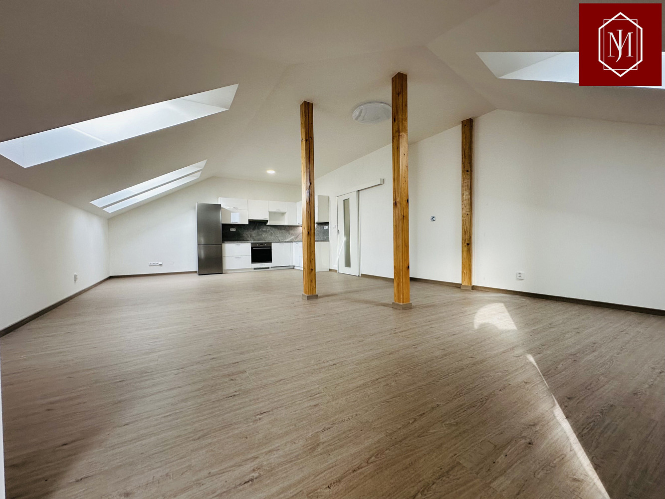 Pronájem bytu 2+kk 70 m² – fotografie 3