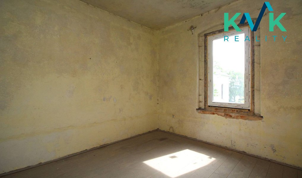 Prodej domu 360 m² s pozemkem 635 m², Plesná – náhled fotky 10