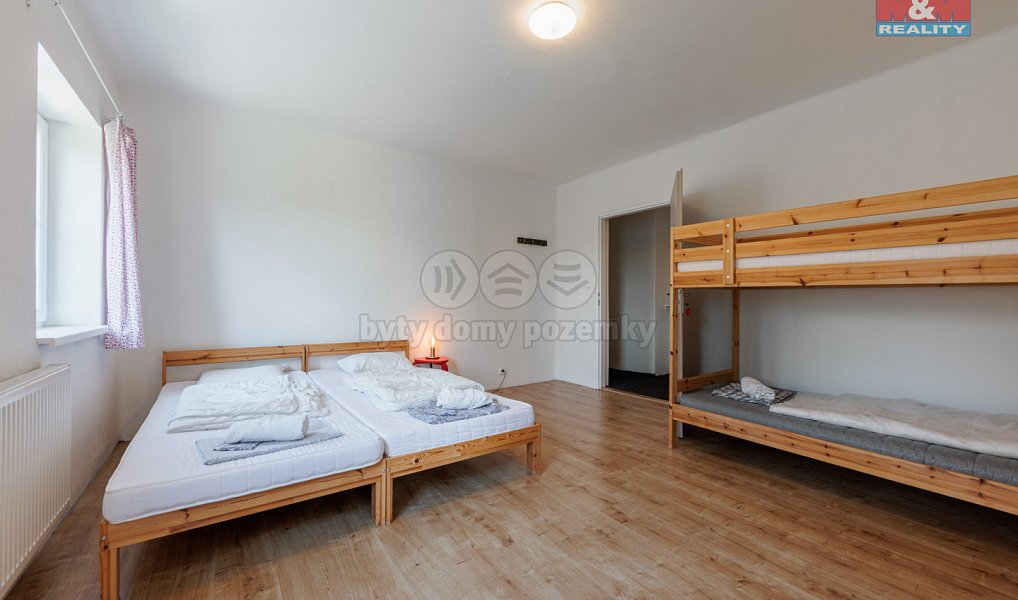 Prodej domu 293 m² s pozemkem 853 m², Vejprty – náhled fotky 8
