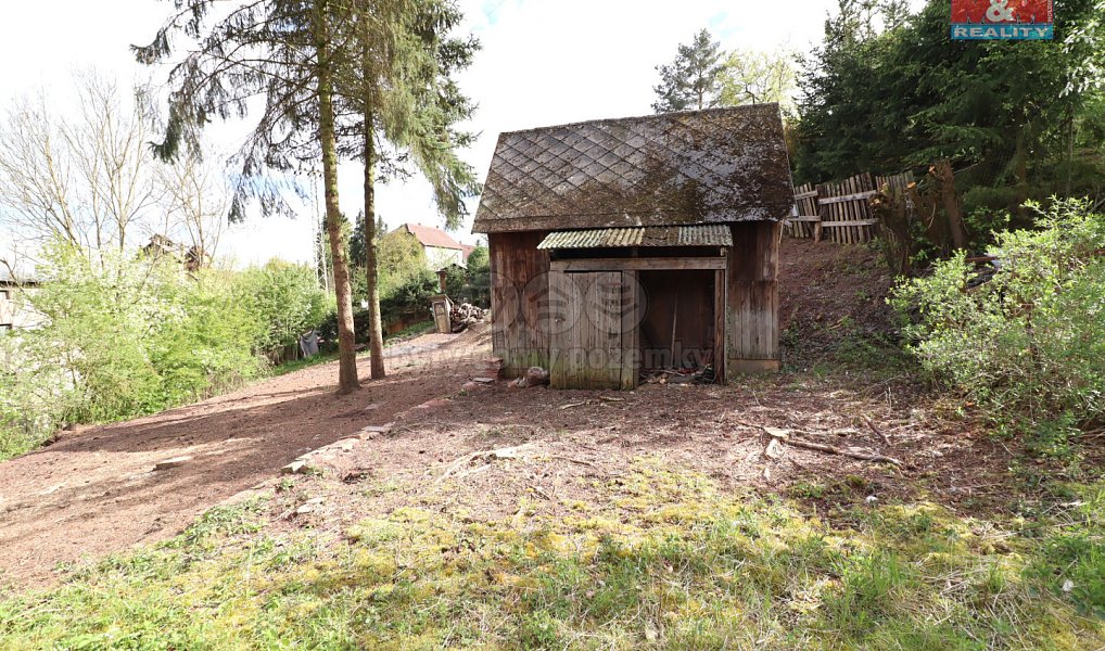 Prodej zahrady 674 m², Pnětluky – náhled fotky 17