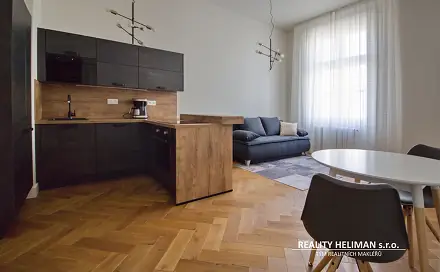 Pronájem bytu 2+kk 72 m², Dlážděná, Praha 1 - Nové Město