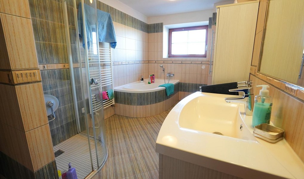 Pronájem domu 160 m² s pozemkem 1 135 m², Stašov – náhled fotky 15