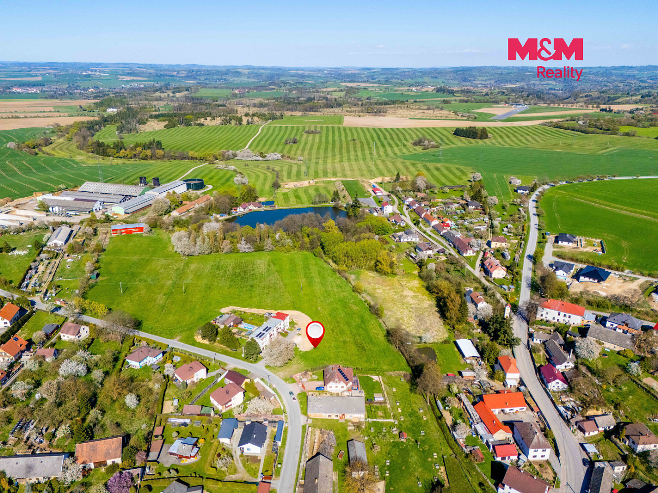 Prodej stavebního pozemku 1 000 m² — photo 2