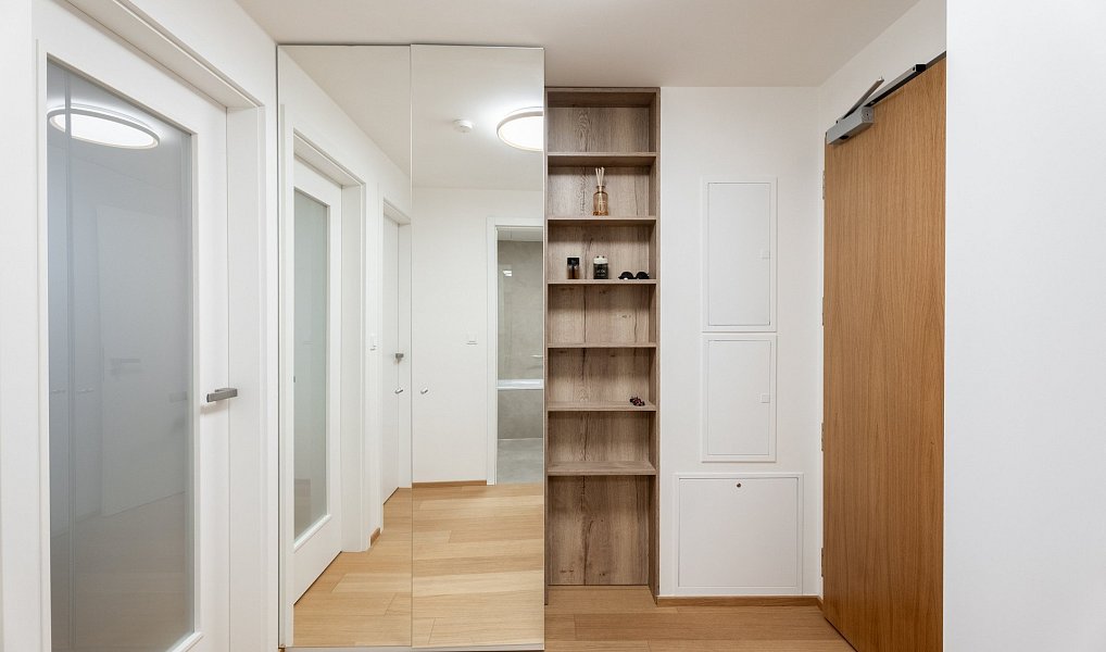 Prodej bytu 2+kk 53 m², Praha – náhled fotky 12