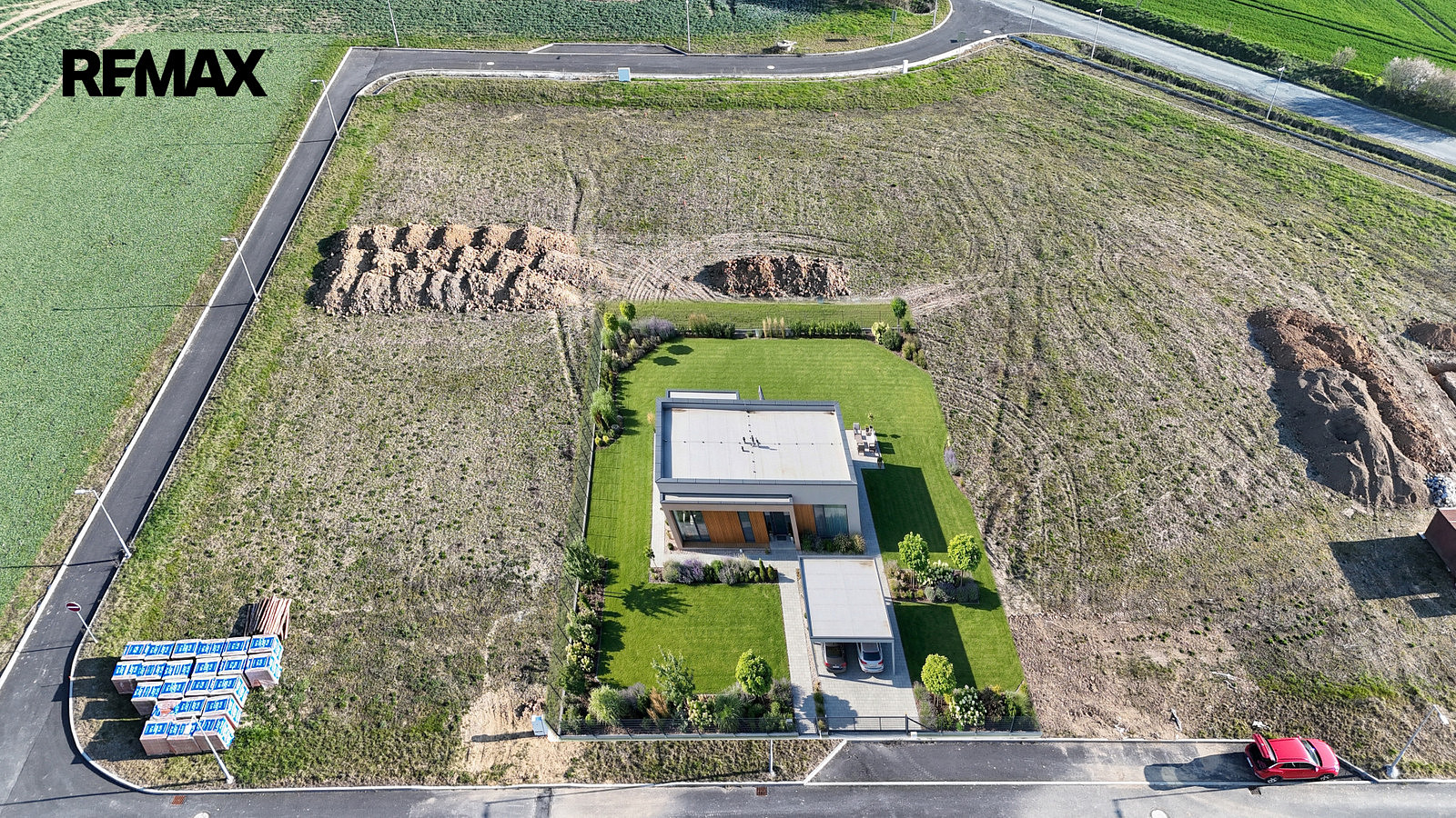 Prodej stavebního pozemku 831 m² – pohled 3
