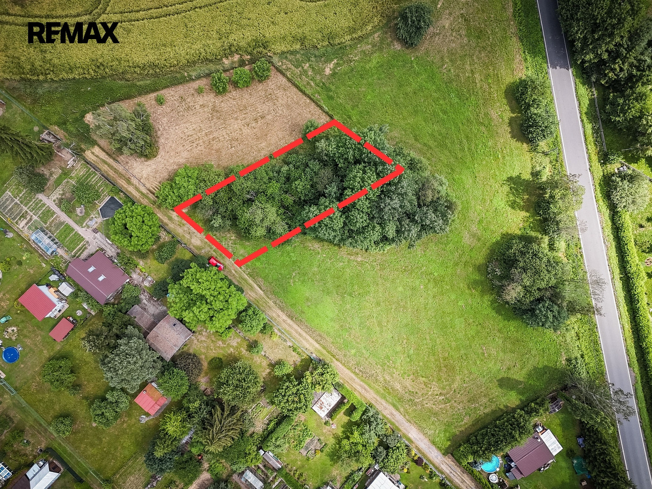 Prodej stavebního pozemku 877 m²
