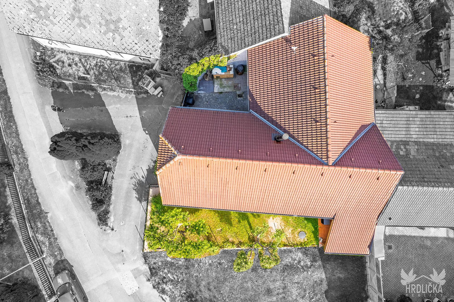 Prodej domu 100 m² s pozemkem 235 m² – fotografie 2