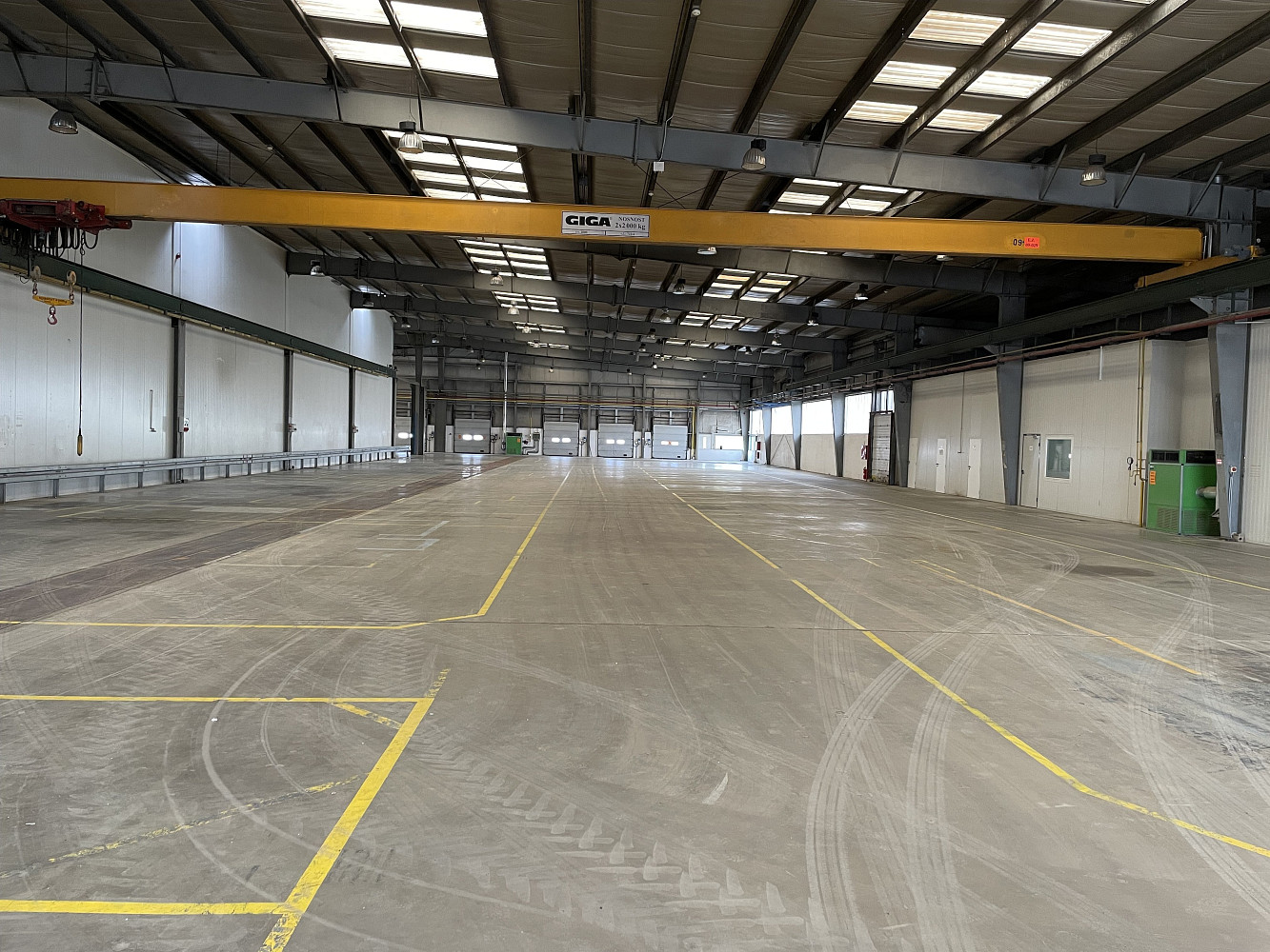 Pronájem skladovacích prostor 5 300 m² – fotografie 3