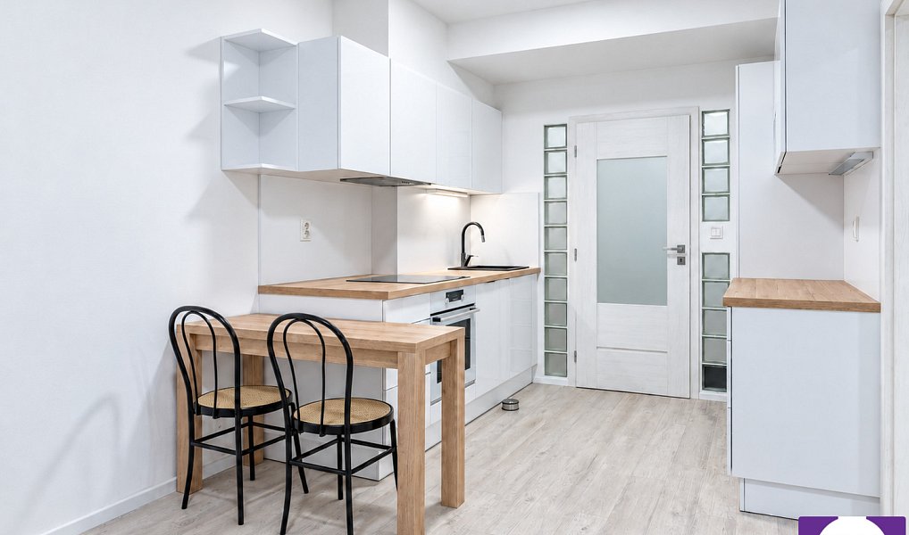 Prodej bytu 2+kk, 42 m², Karlín, Praha