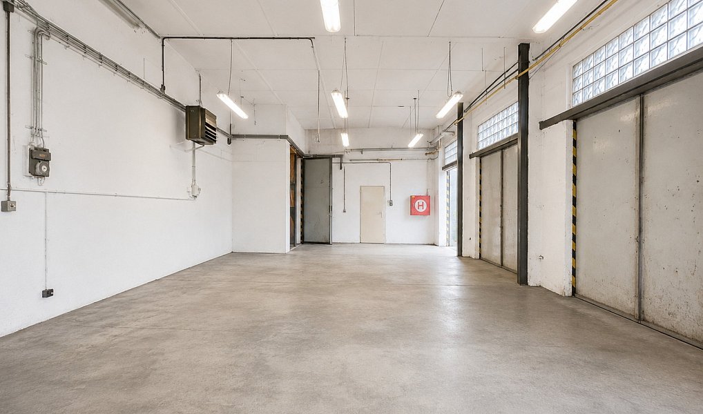 Prodej výrobních prostor 600 m², Pardubice – náhled fotky 4